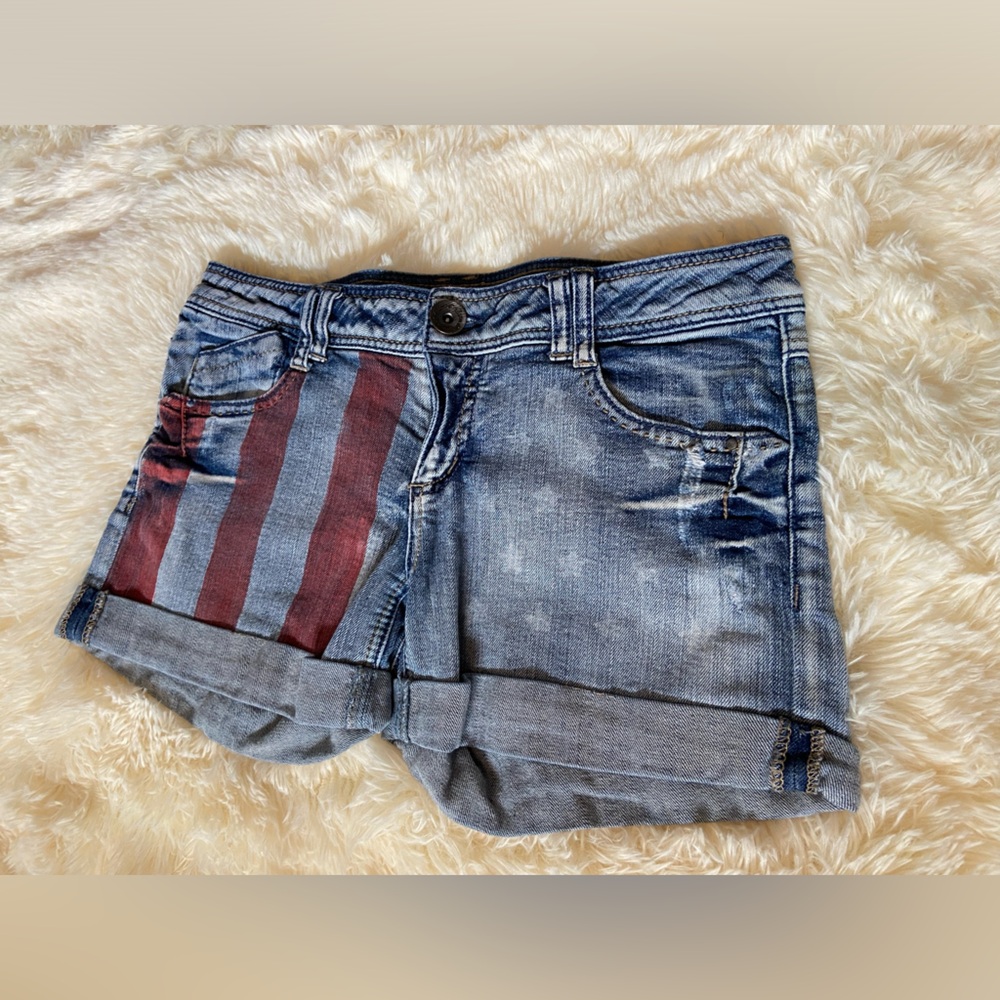 Patriotic shorts